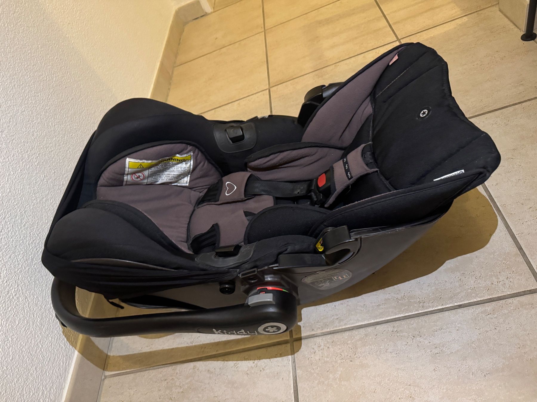 Kiddy Auto-Kindersitze: Kiddy Evolution Pro Babyschale inkl. Isofix Base 2 – ab 1.- – Gebraucht aus Niederweningen von Laborantin7 2