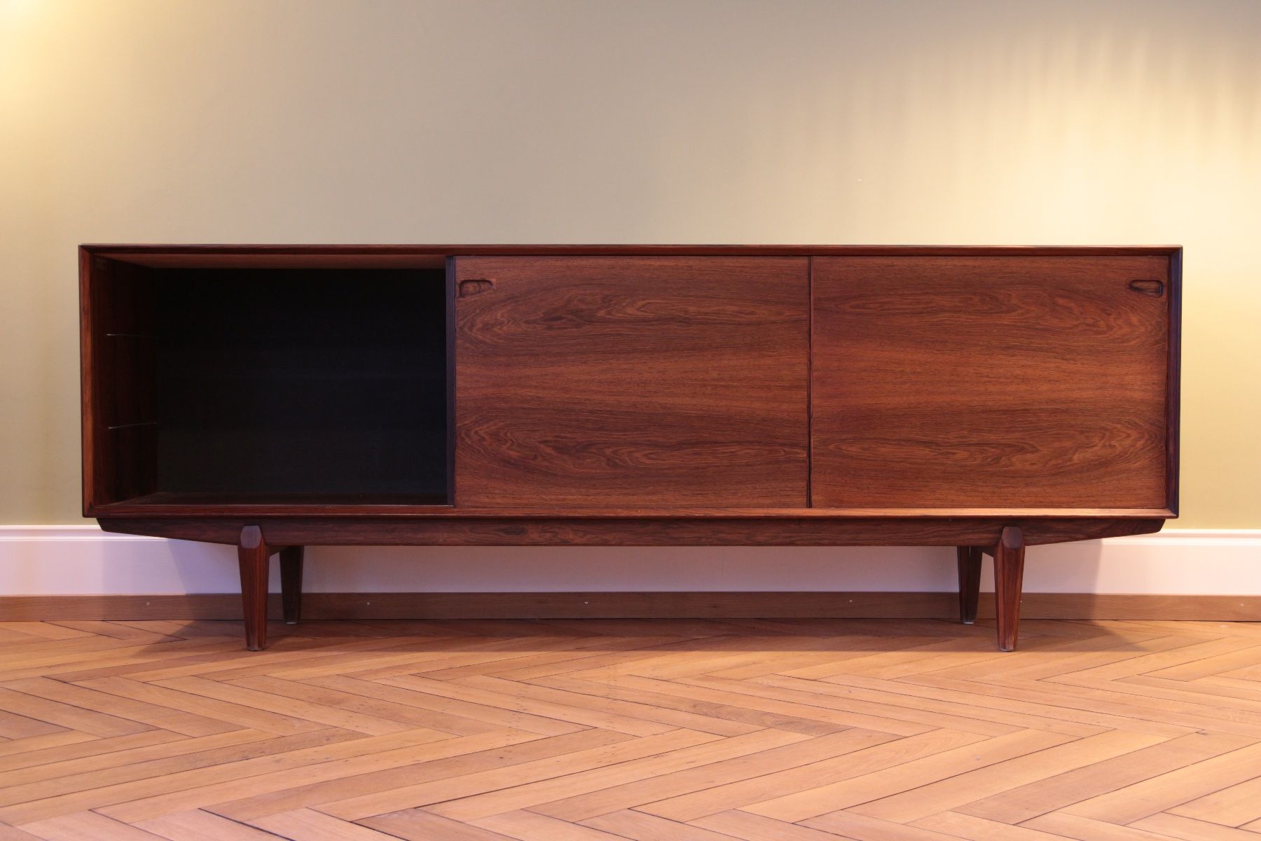 Cassettiere: Sidebaord Henry Rosengren Hansen – Usato da Basel venduto da perpetuum_moebel 1