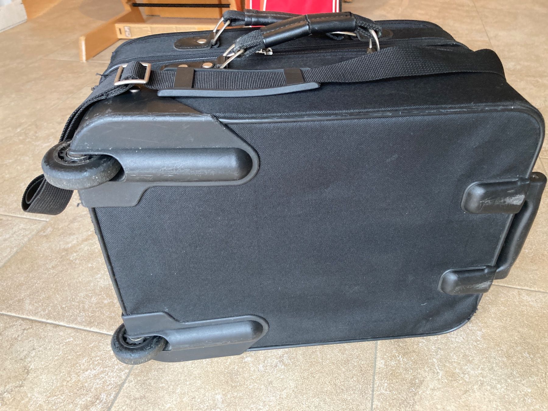 Valigie: Trolley /Koffer plus Laptoptasche, 2 in 1 – Usato da Gelterkinden venduto da froggy80 2