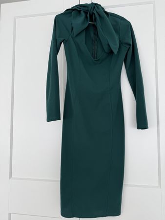 Elegantes Fashion Nova Kleid, Grün, Grösse M, Herbststyle!