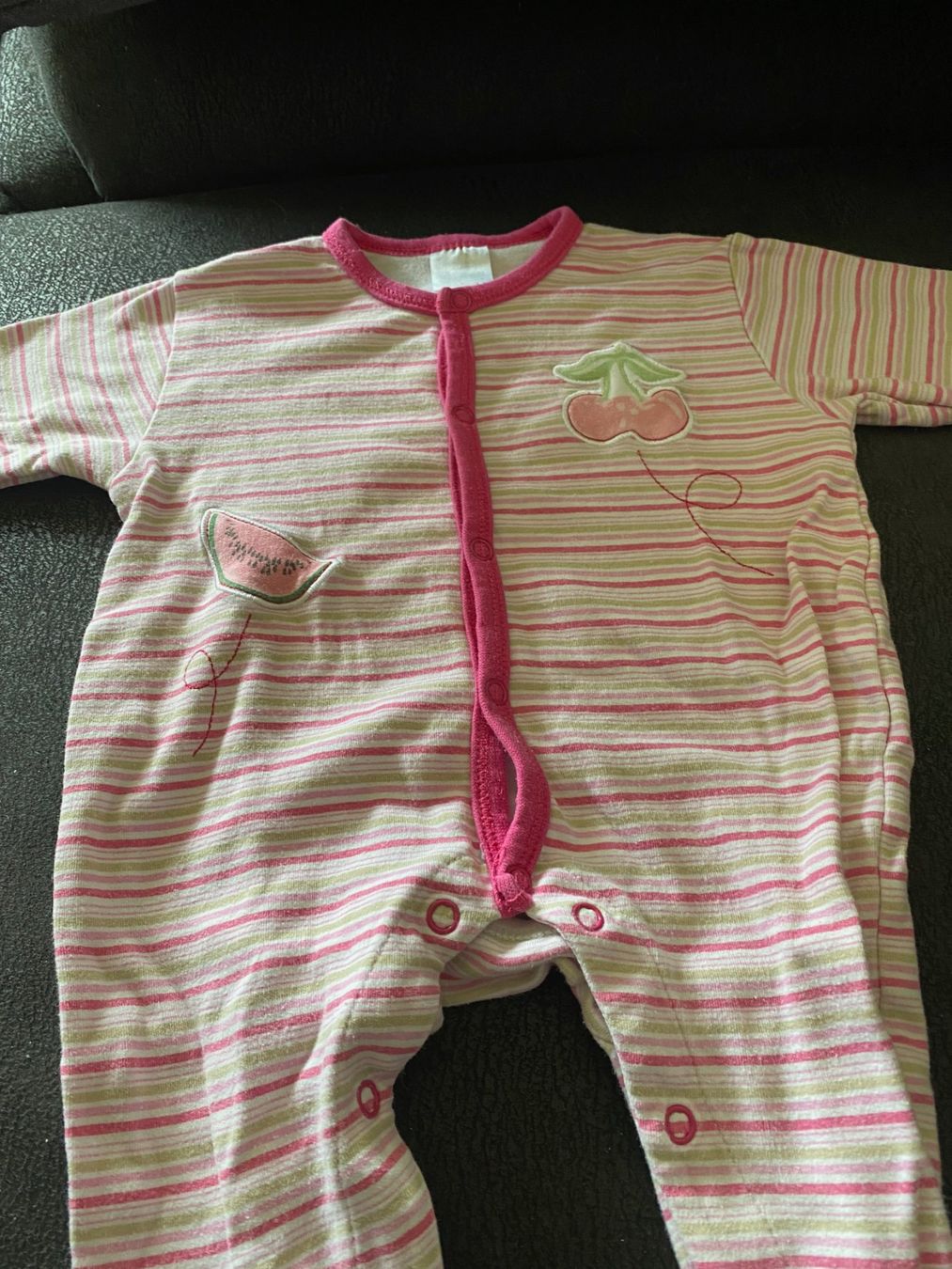 Pyjamas & Ähnliches: Strampler Grösse 62  rosa-gestreift – Gebraucht aus Allenwinden von Obalu 2