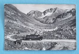 Flüela - Passtrasse - Kehren Engadinerseite - Autobus