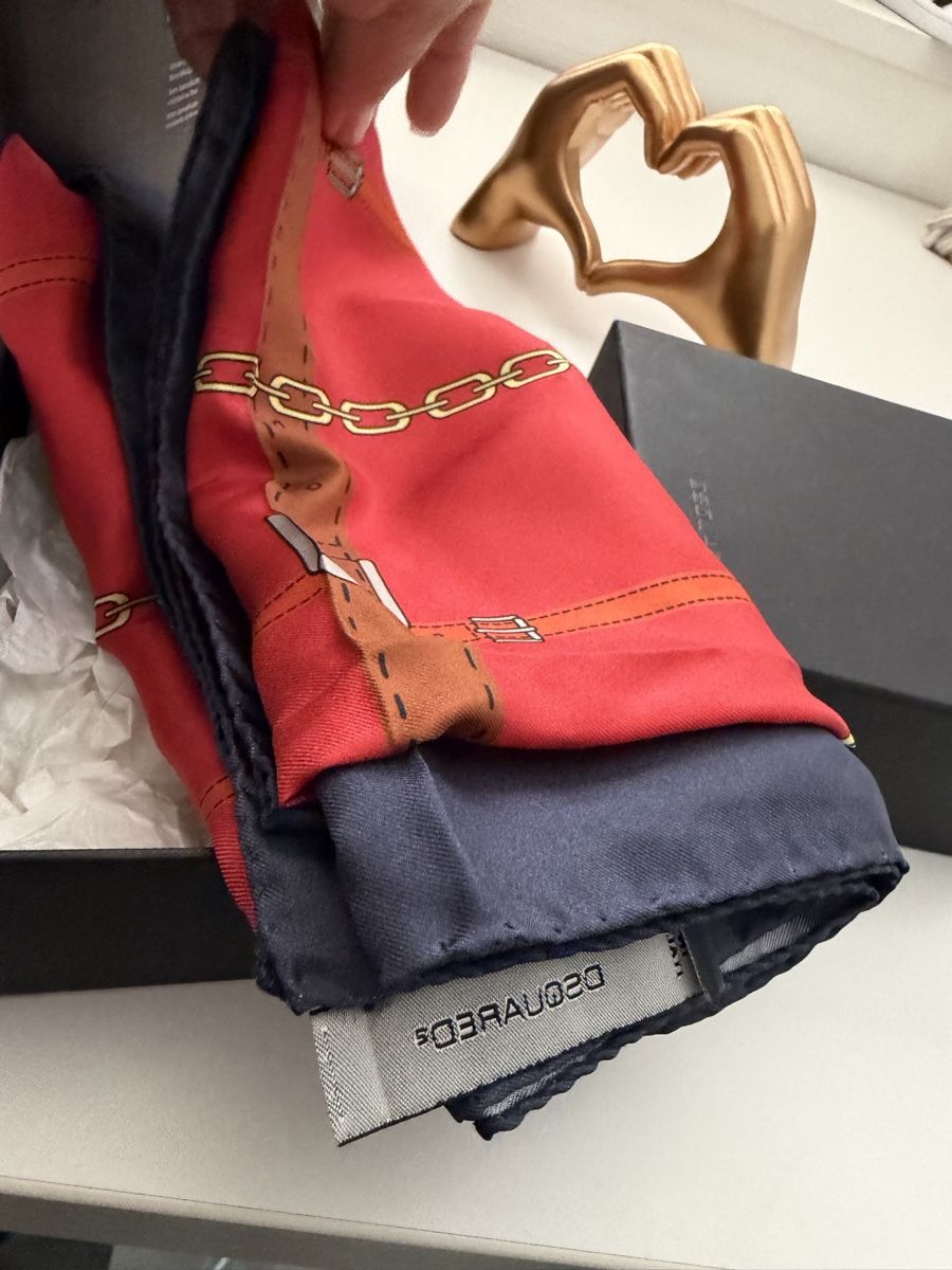 Dsquared2 Foulard & Sciarpe: Desquared seid schal – Nuovo e nell'imballaggio originale da Allschwil venduto da Figidindia