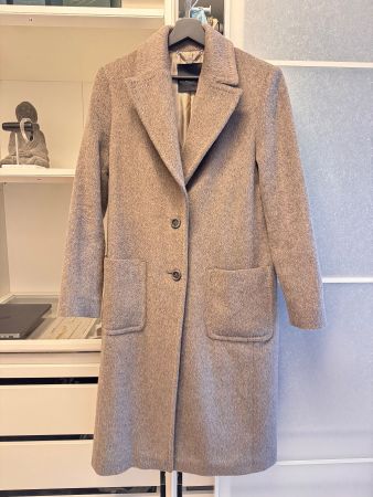 Marc Cain Mantel mit Alpaka – kaum getragen (NP CHF 720)