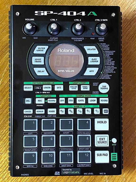 Roland Strumenti musicali: Roland SP-404 A, legendärer Performance Sampler – Usato da Zürich venduto da funktion02 1