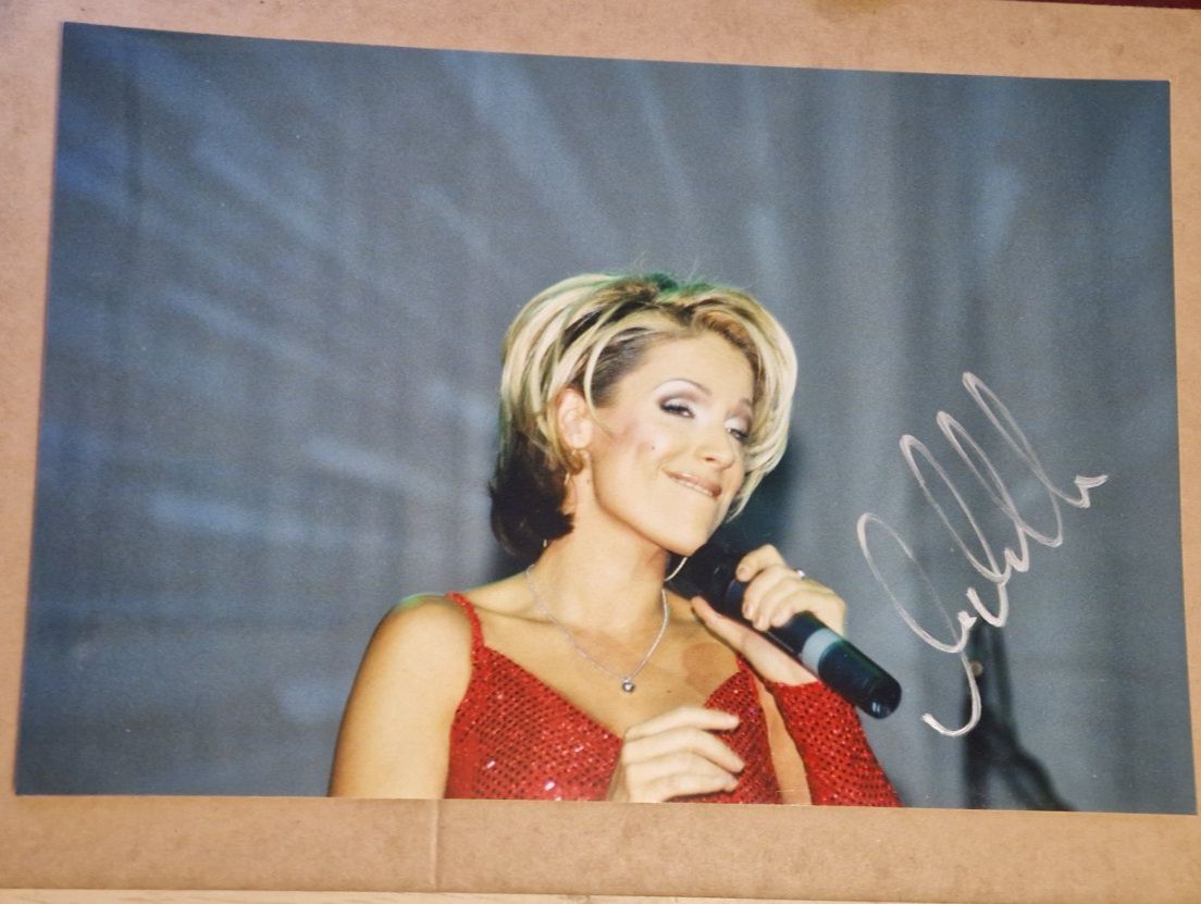 Autografi: Michelle - handsigniert - 20x30cm - inperson Autogramm – Usato da Menziken venduto da Autogramme