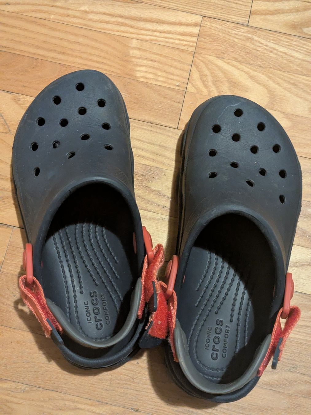 Herrenschuhe: Crocs – Gebraucht aus Lommis von susannekoenig