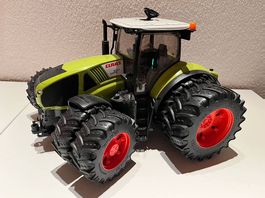Bruder Traktor 