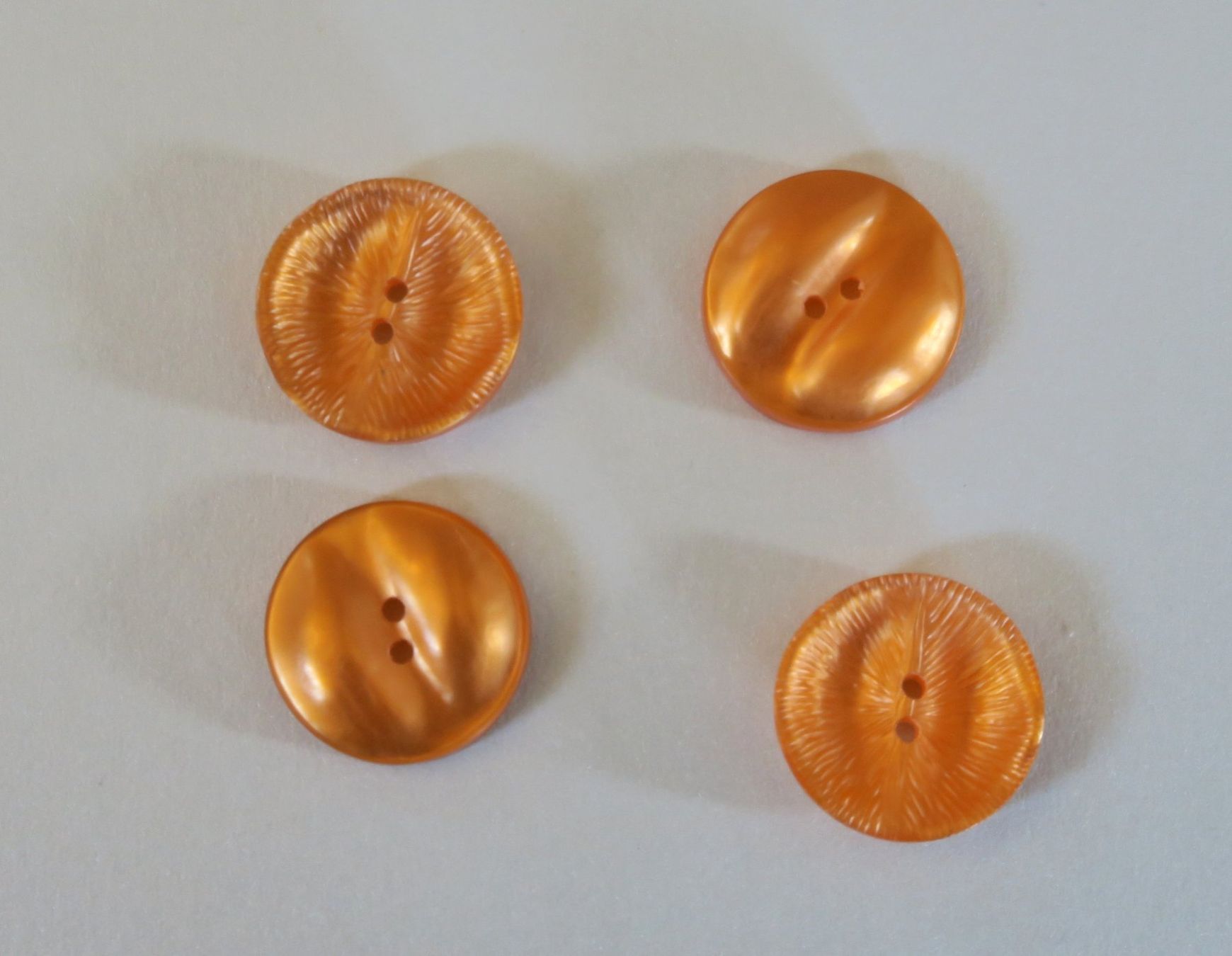 Knöpfe: 4 Knöpfe, ø 23 mm – Gebraucht aus Brittnau von marlenestone 2