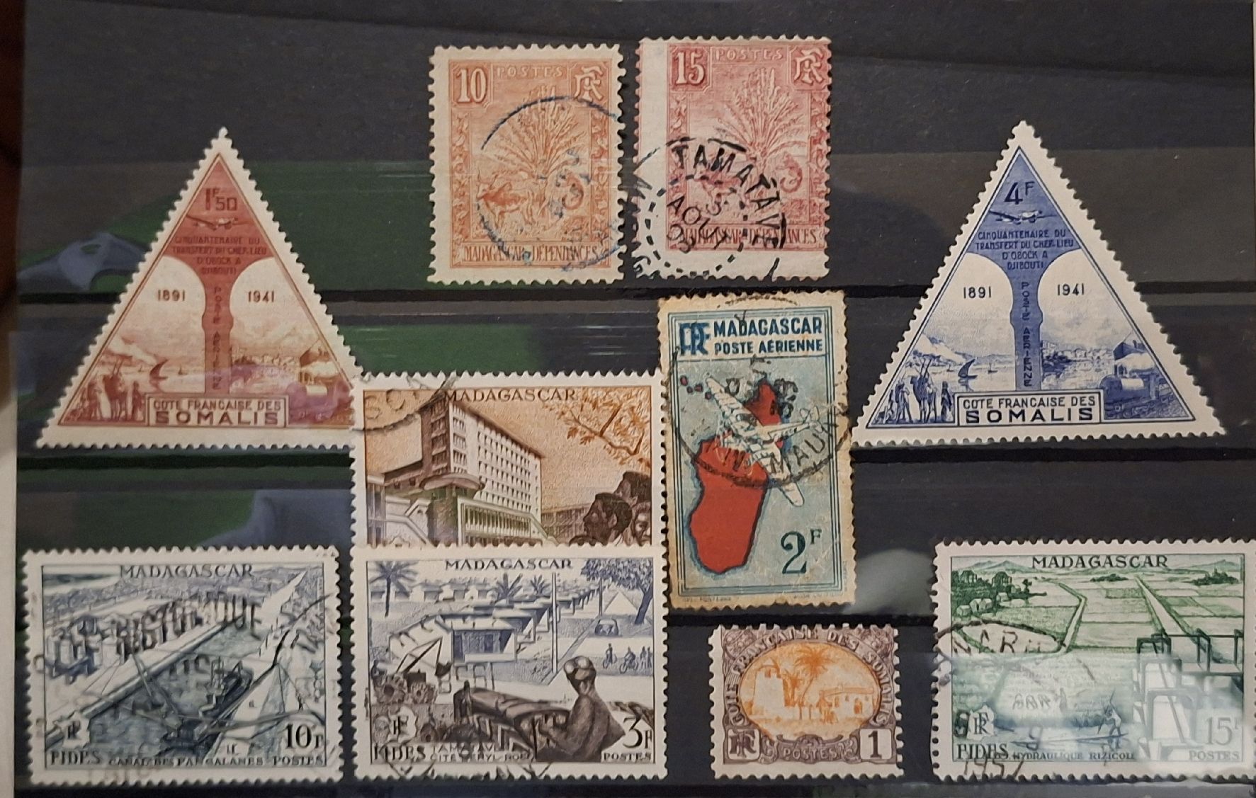 Alle Briefmarken: Lot Madagaskar / Somalis  – Gebraucht aus Balgach von SIMEON27