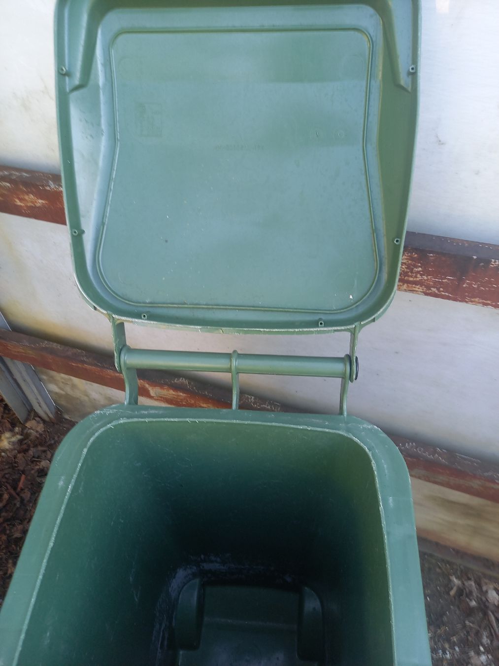 Sonstiges für Büro & Gewerbe: Grüncontainer 120 Lt – Gebraucht aus NIEDERBUCHSITEN von jut_lpv5 2
