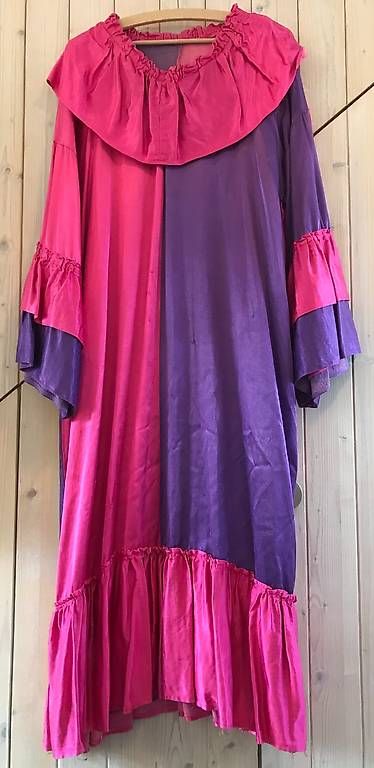 Costumi: Guggen Fasnachts Kleid – Usato da Bremgarten AG venduto da Bromberi