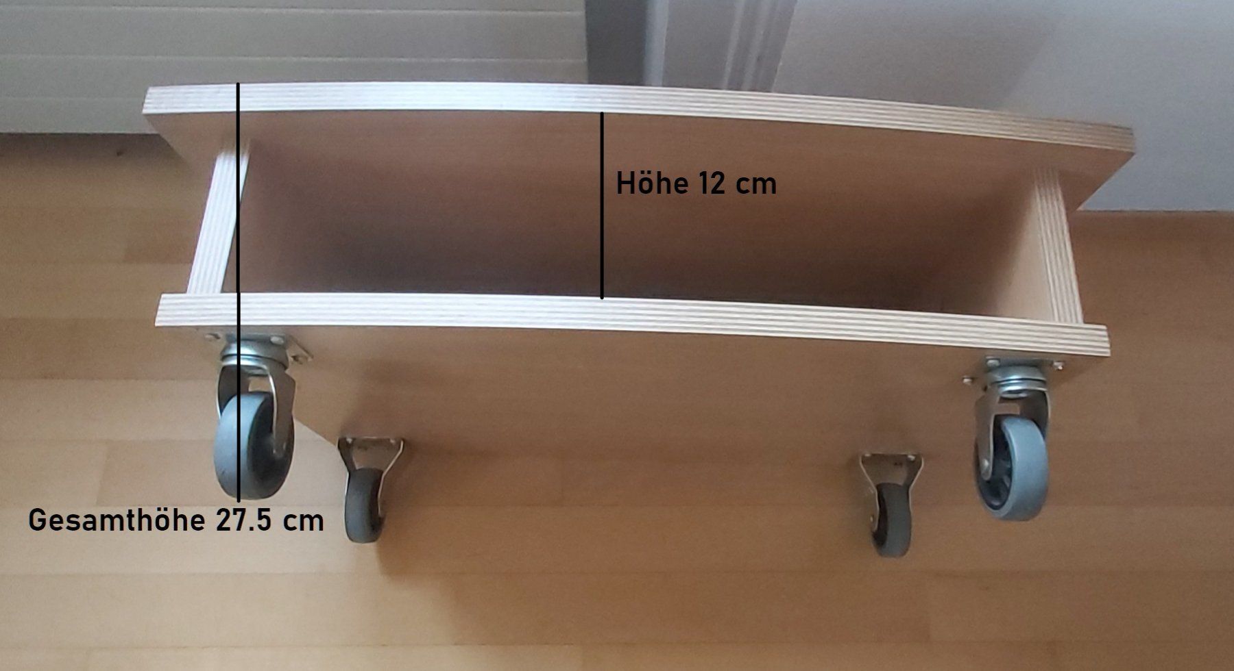 Mobili TV: Fernsehmöbel auf Rollen Buche 70x44,5 cm – Usato da Rheinfelden venduto da Calvinia 1