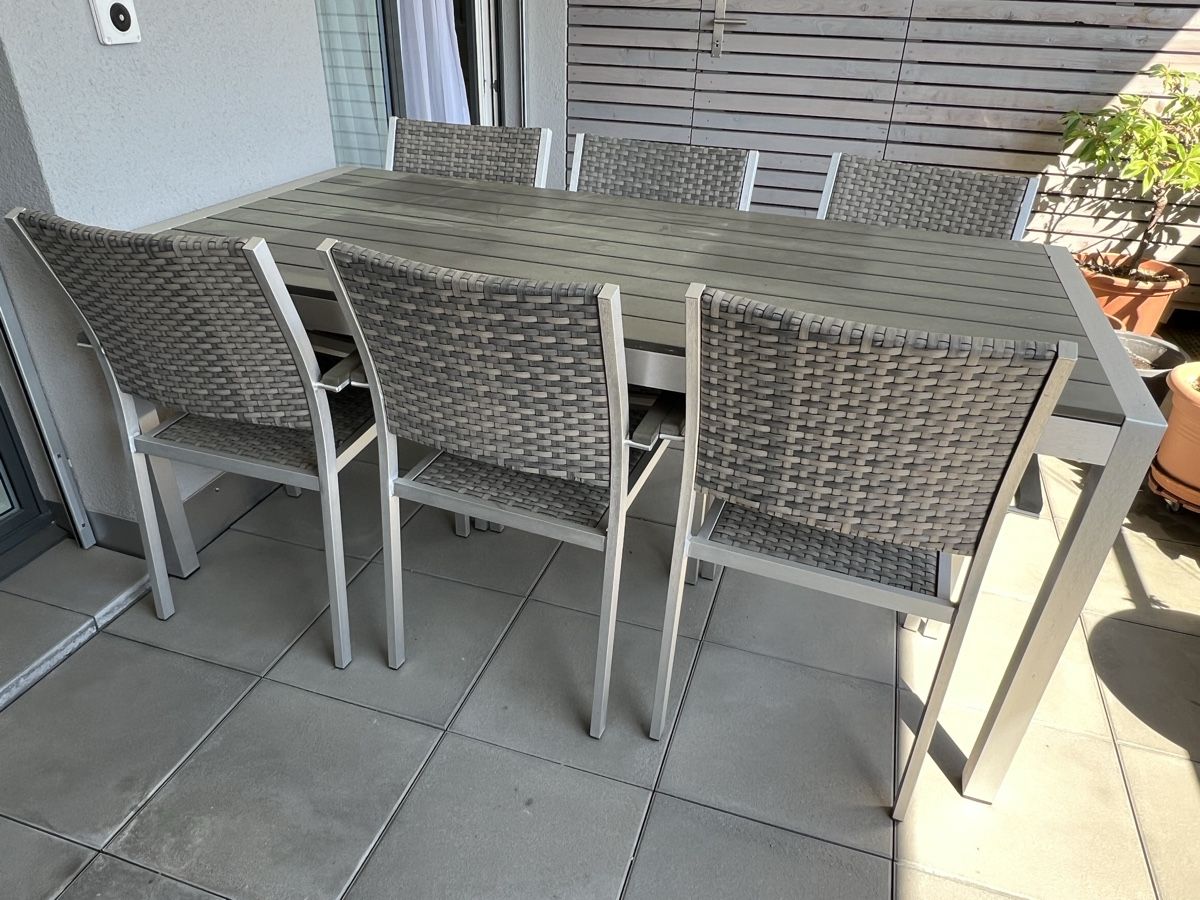 Set di tavolo e panche: Gartentisch mit 6 Stühlen – Usato da Wagen venduto da Co.Rickli 1