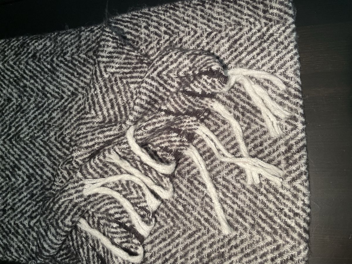 Foulard & Sciarpe: Schal warm – Usato da Büren an der Aare venduto da mii_57vx