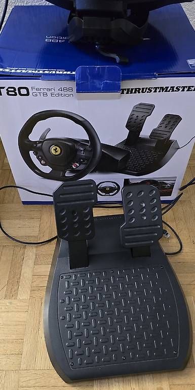 Console: Thrustmaster T80 Ferrari 488 GTB PC, PS4, PS5.Defekt – Usato da Urtenen-Schönbühl venduto da vok_qw7w 3