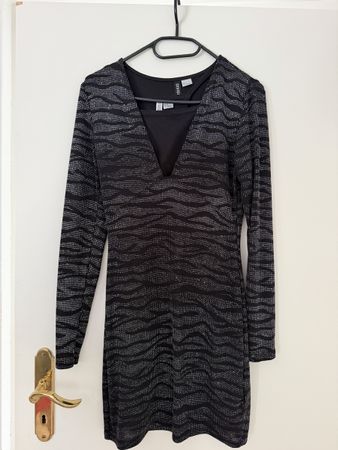 Robe imprimé animal noir et argent taille M