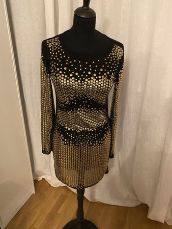Elegantes Kleid mit Goldpunkten, Grösse M, Festlich! ✨