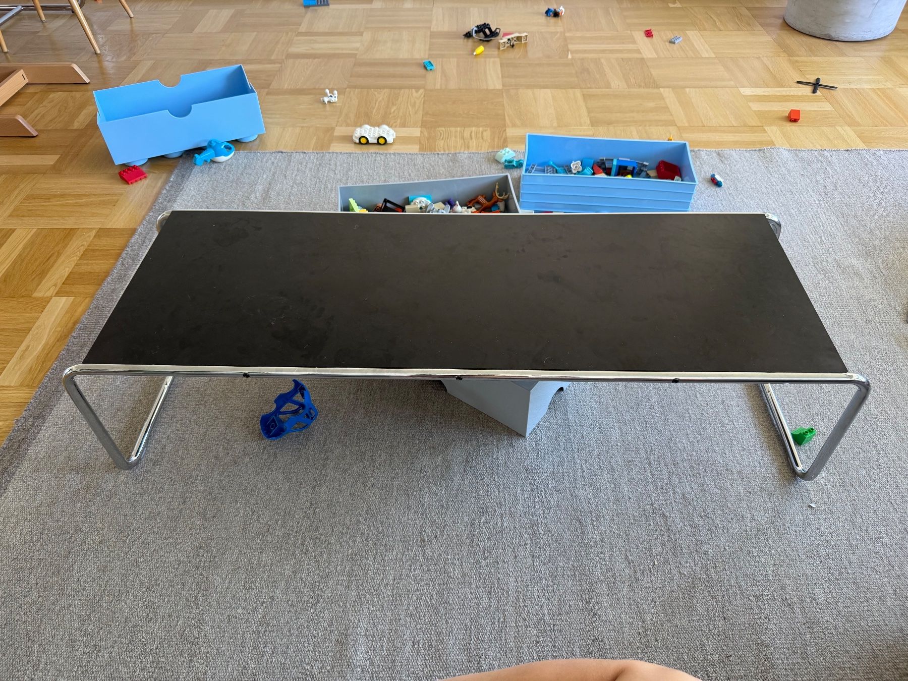 Tables: Table basse Knoll Laccio 2 couleur noir – D'occasion à Chêne-Bougeries par Margot_Orso 1