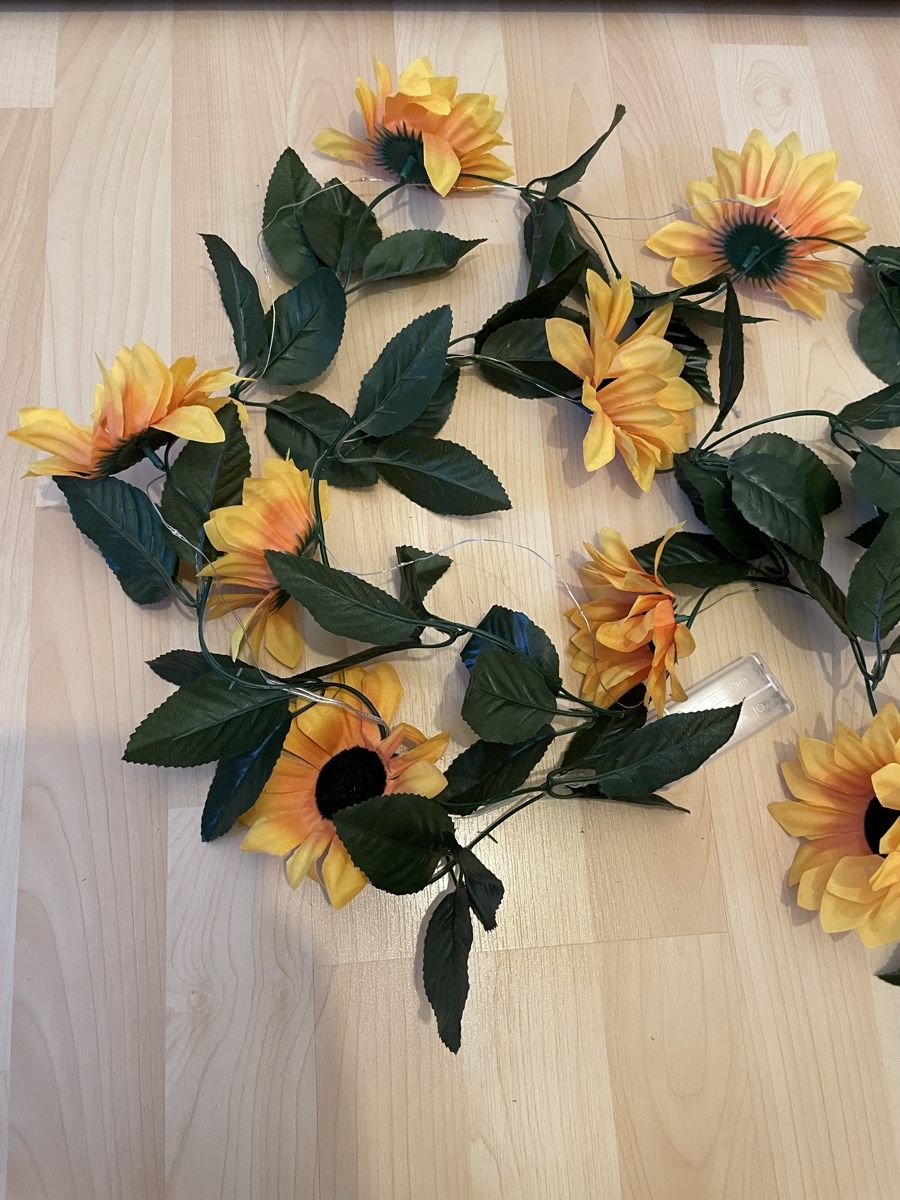 Ghirlande e barre luminose: 2 Sonnenblumen Lichterketten – Nuovo (secondo la descrizione) da Langendorf venduto da PetLuna