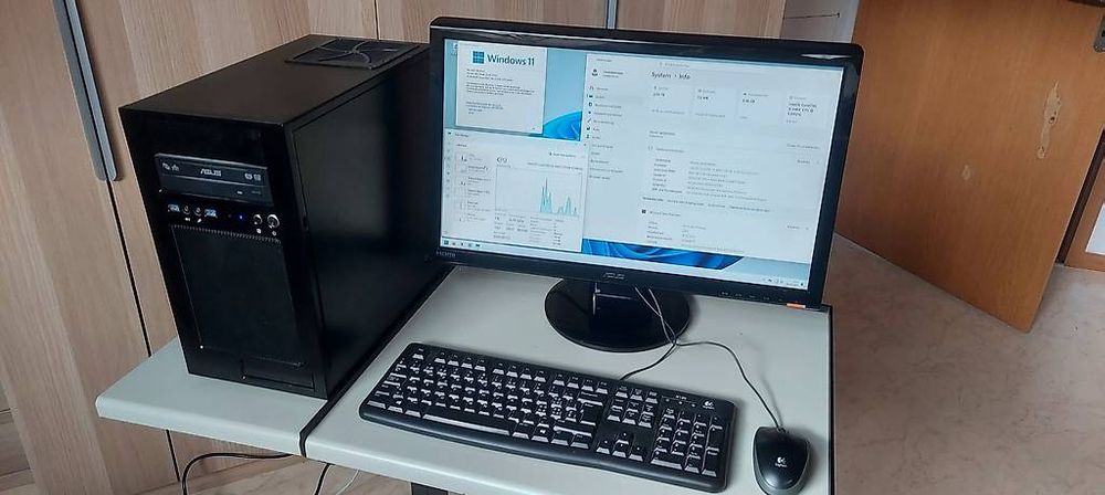 Komplett-PC mit Bildschirm, Maus, Tastatur und Windows (Gebraucht) in ...