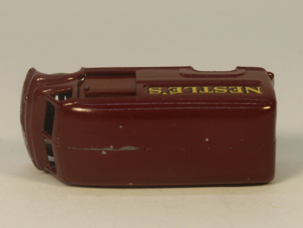 Matchbox Voitures modèles: Matchbox Lesney 69A Commer Van Nestlé's – D'occasion à Zofingen par Trukli58 4