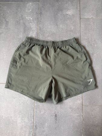 Gymshark Shorts oliv grün Grösse M