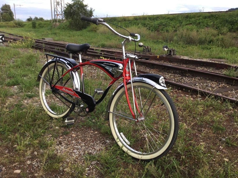 Schwinn cruiser deluxe 7 discount