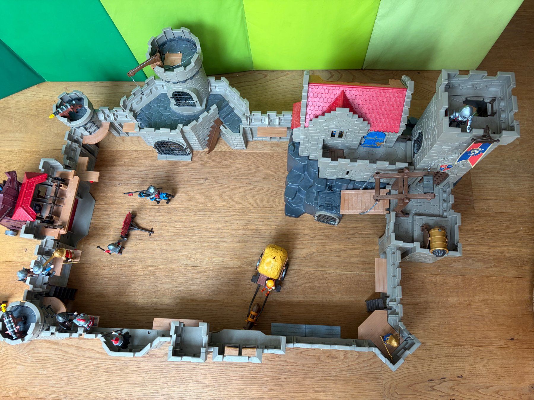 Playmobil Giocattoli: Grosse Playmobil Ritterburg – Usato da Olten venduto da Buendner75 4