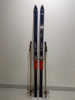Ski (Nr. 5), Ski mit guter Bindung, Kanten, starken Stöcken