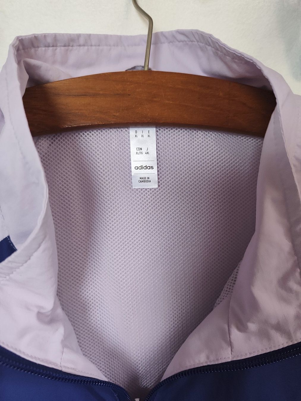 Giacche: Adidas Trainerjacke XL – Usato da Oberwil BL venduto da suaku 1