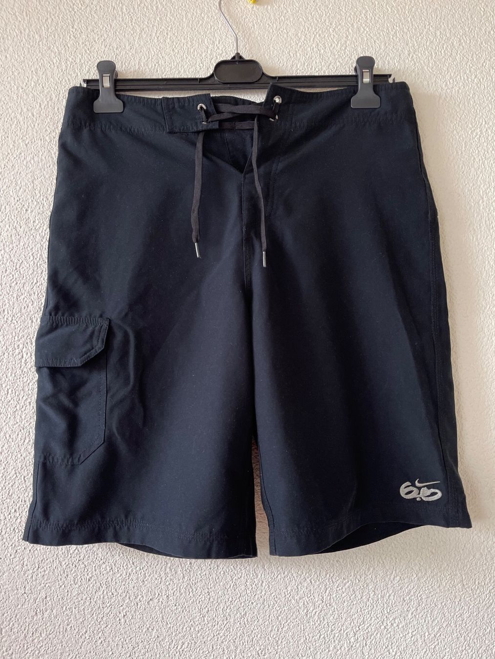 Nike Pantaloni: NIKE 6.0 M/NP65CHF Shorts Dunkelblau – Nuovo (secondo la descrizione) da Kölliken venduto da Prscoo 1