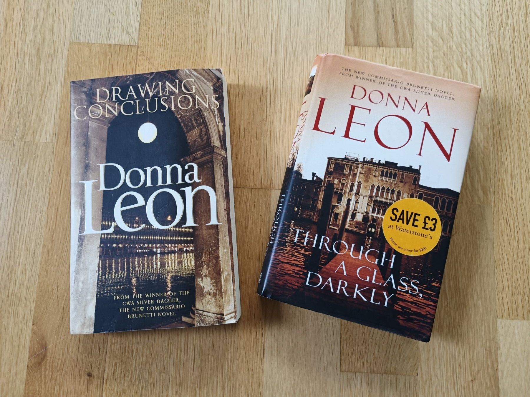 Libri: Donna Leon - zwei englische Romane – Usato da Aesch BL venduto da Rerosa43