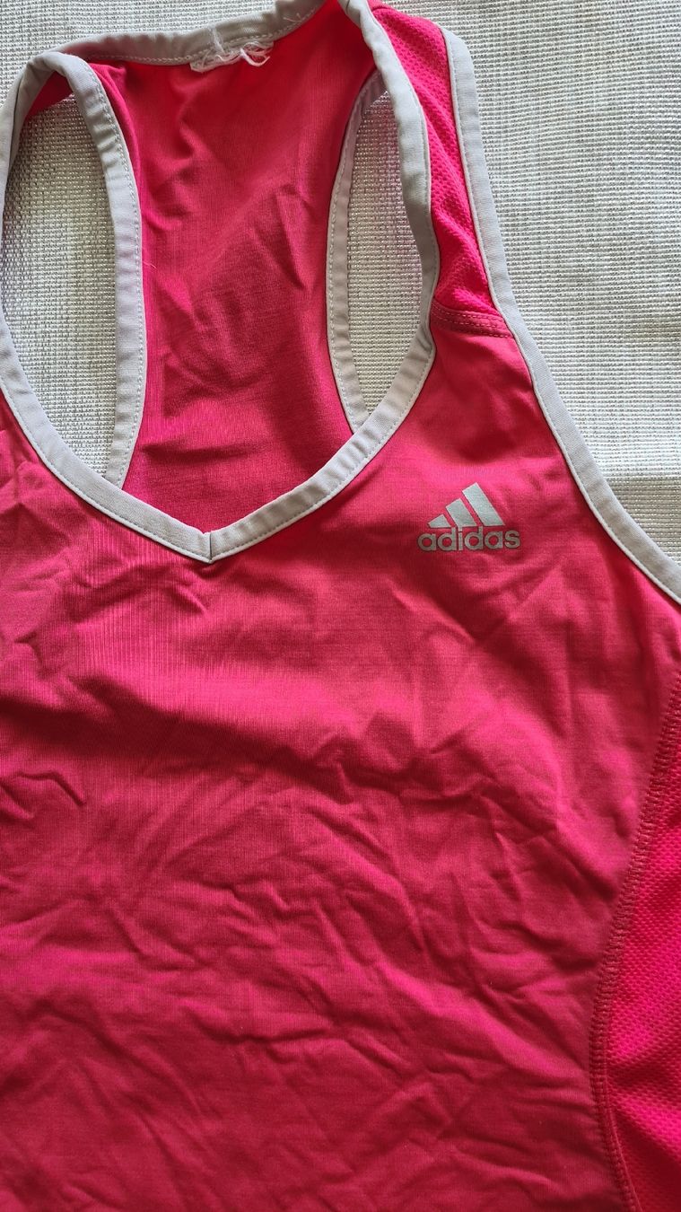 Adidas Top: Adidas damensportop – Nuovo (secondo la descrizione) da Kriens venduto da nello-1 1