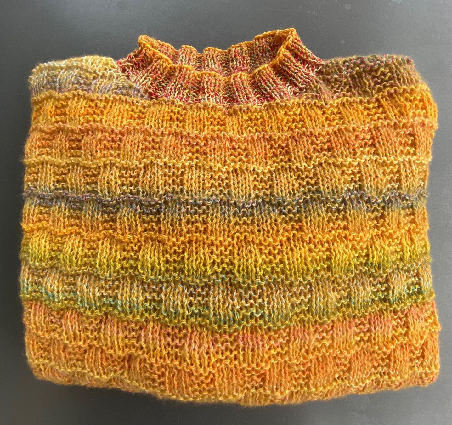 Maglioni & Felpe: Wunderschöner Pullover selbstgestrickt NEU NEU NEU – Nuovo e nell'imballaggio originale da Dietlikon venduto da Sa_Biene 2
