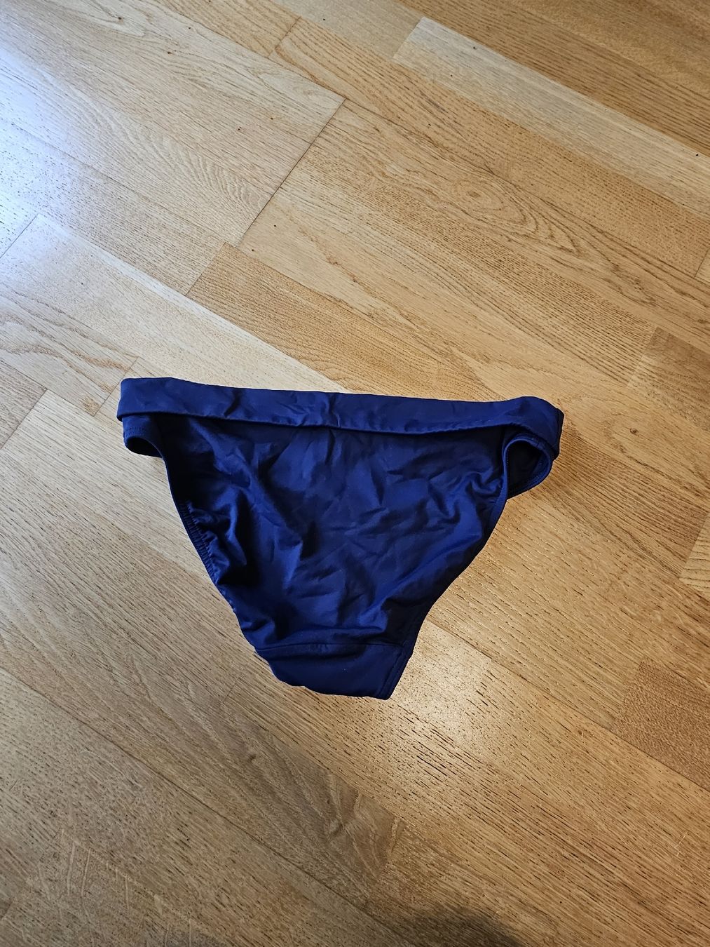 Costumi da bagno & Bikini: Bikini Wasserstoff Grösse 38 – Usato da Rickenbach Sulz venduto da VickyJolina 3