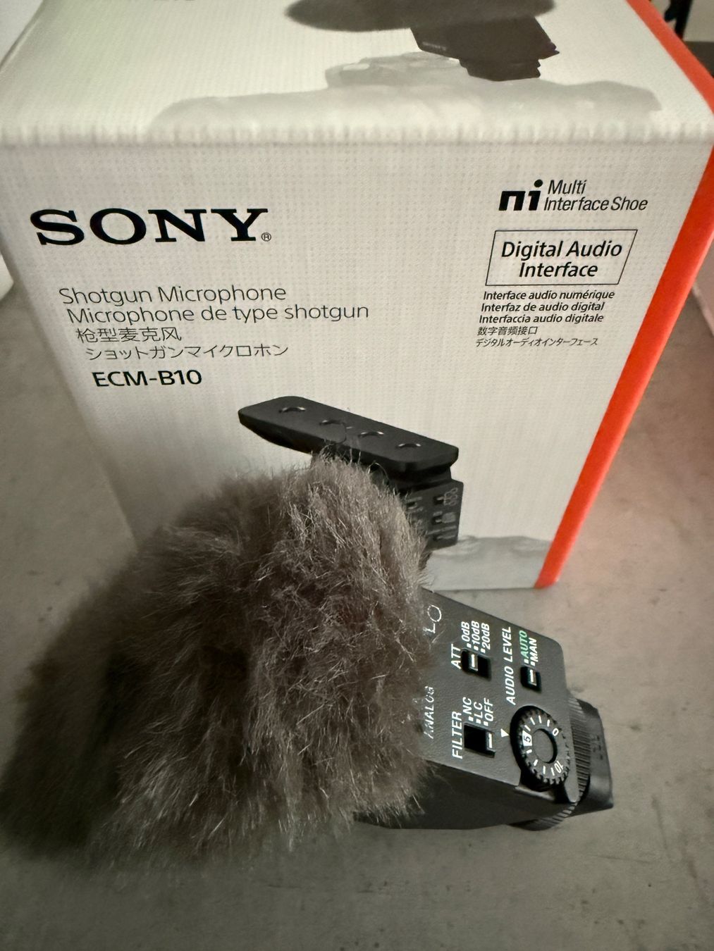 Sony Microfoni: SONY ECM-B10 Shotgun Mikrofon Digital Audio Interface Neu – Usato da Heimberg venduto da Hochzeitsfotografen