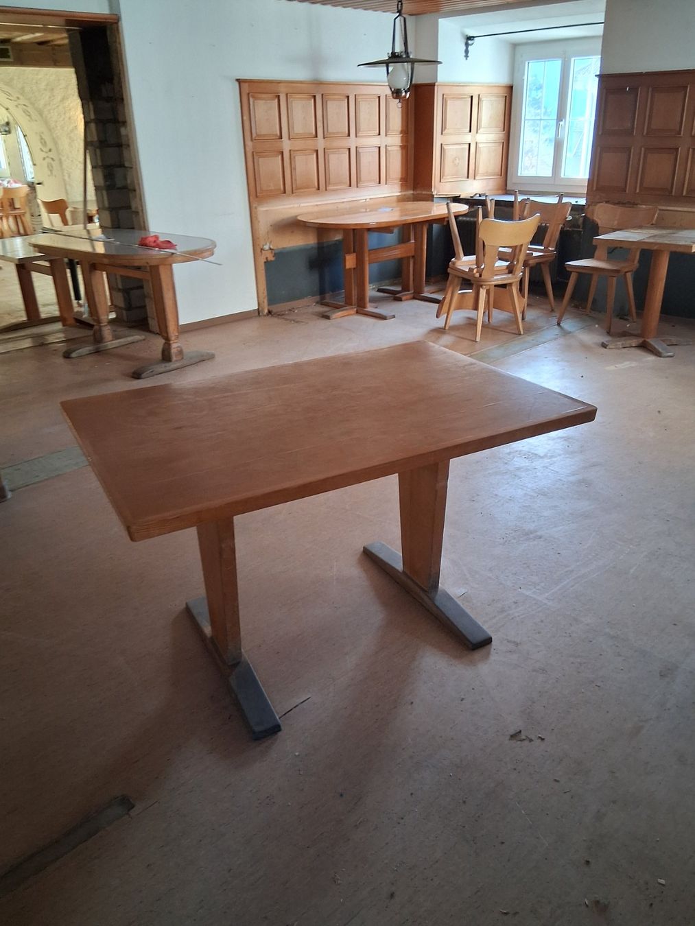 Tavoli: Massiver Holztisch – Usato da Mels venduto da fre_kqy2 2