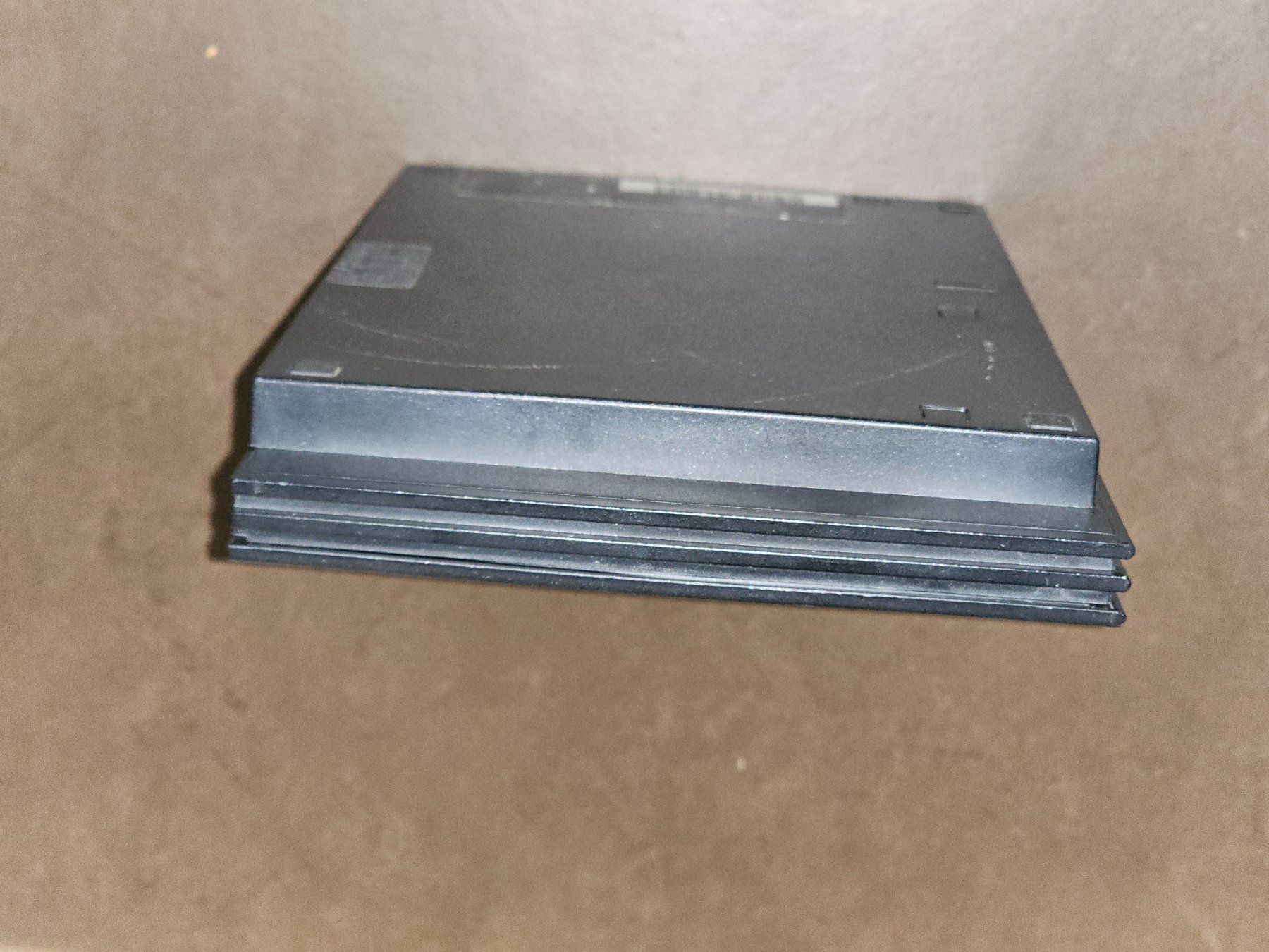 Sony Console: Console PlayStation 2 (PS2) noire – Usato da Bulle venduto da Arushamalit 4