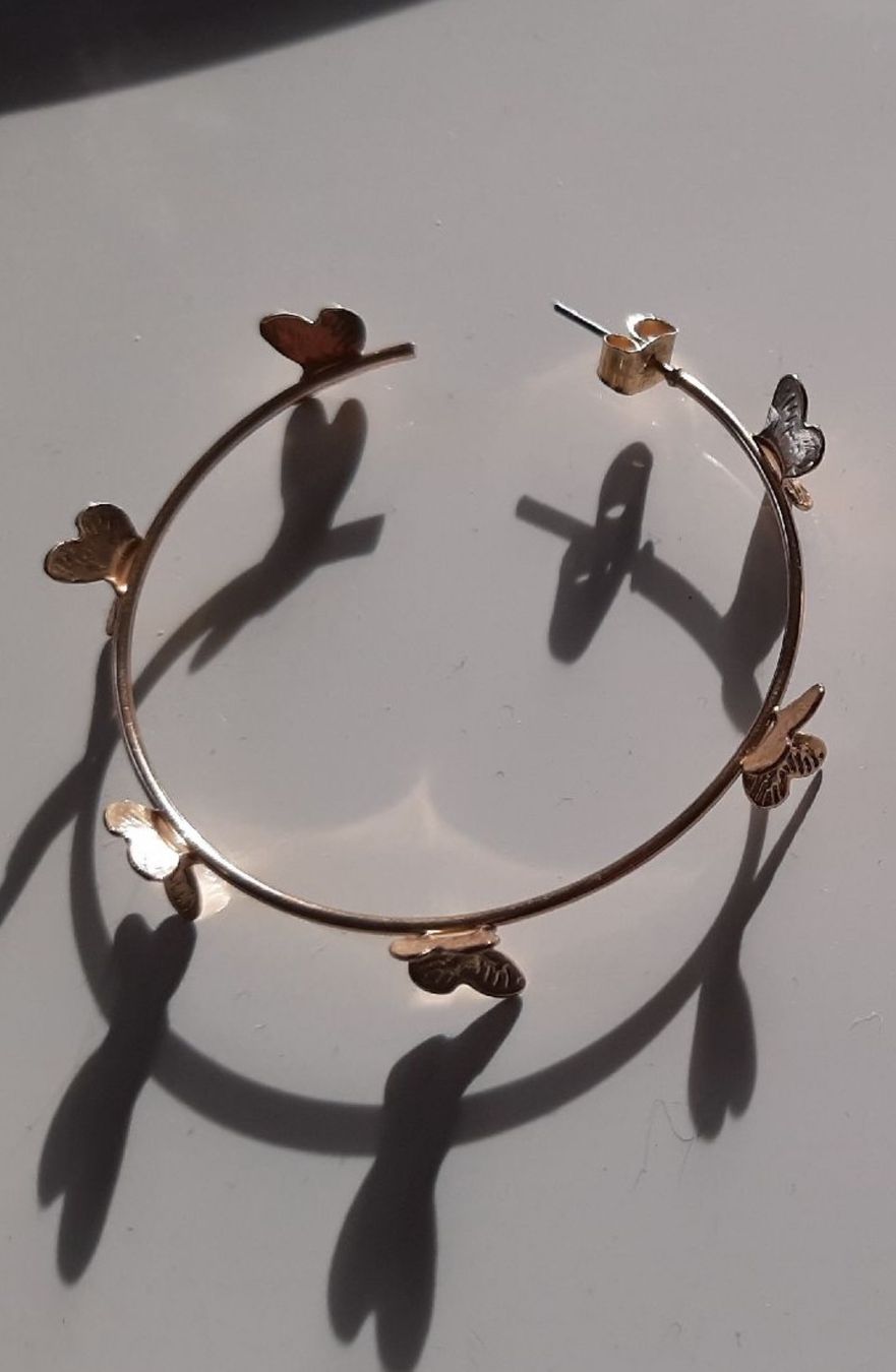 Ohrringe & -stecker: Boucles d'oreilles creoles papillons doré – Gebraucht aus Genève von Libellule477 1