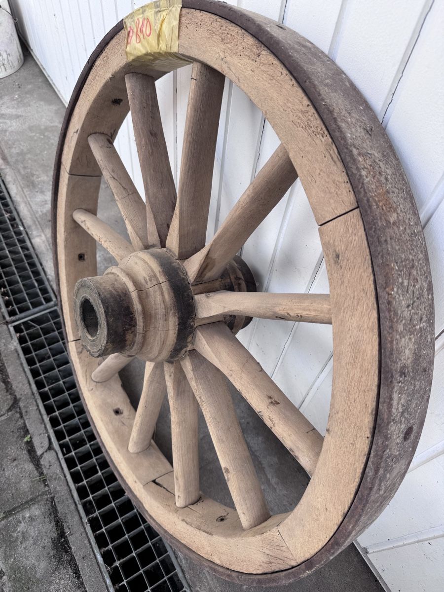 Pneus & Kompletträder: Antikes Wagenrad Holzrad 81cm Durchmesser – Gebraucht aus Niederbüren von Oetschli 4