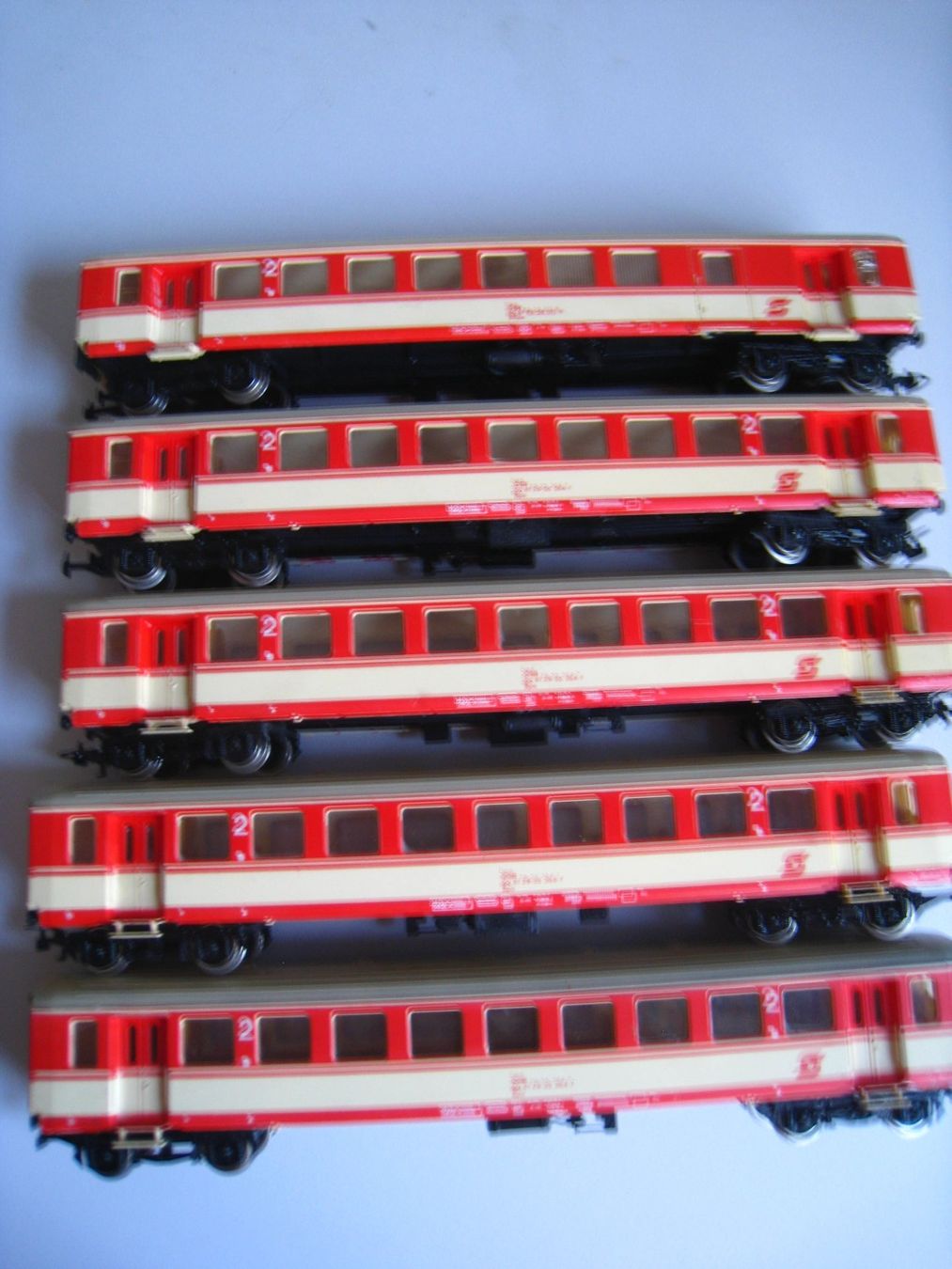 Kleinbahn Modellini di ferrovie: Kleinbahn, 5 OEBB Wagen 2. Klasse – Usato da Buchs ZH venduto da swiss-train