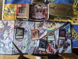 set yugioh tous ça avec des cartes rares