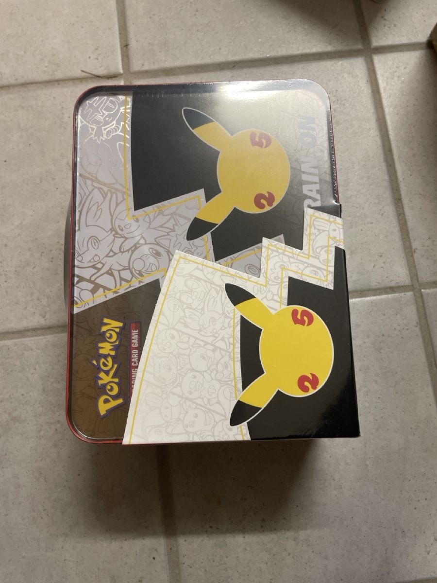 Pokémon Carte collezionabili: Celebrations Pokemon Chest Englisch Koffer – Nuovo e nell'imballaggio originale da Bazenheid venduto da Toulouse12 5