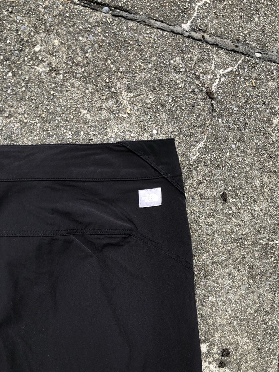 North Face Pantaloni: North Face Shorts – Usato da Fribourg venduto da ann_l9b7 1