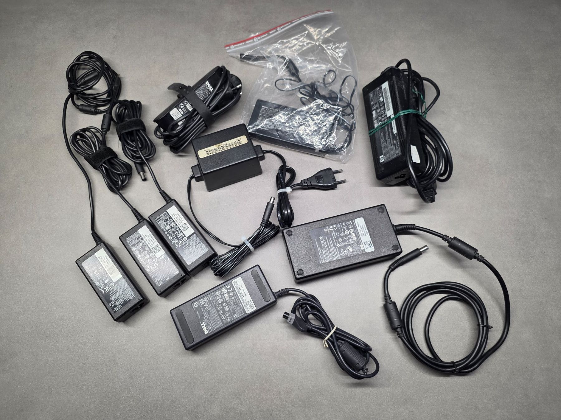 Câbles: Grosses PC Kabel- & Netzteil Konvolut – D'occasion à Lausen par -Vendetta- 1