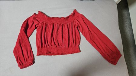 Rotes H&M Oberteil