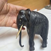 Alte, geschnitzte Holzfigur, Elefant schwarz