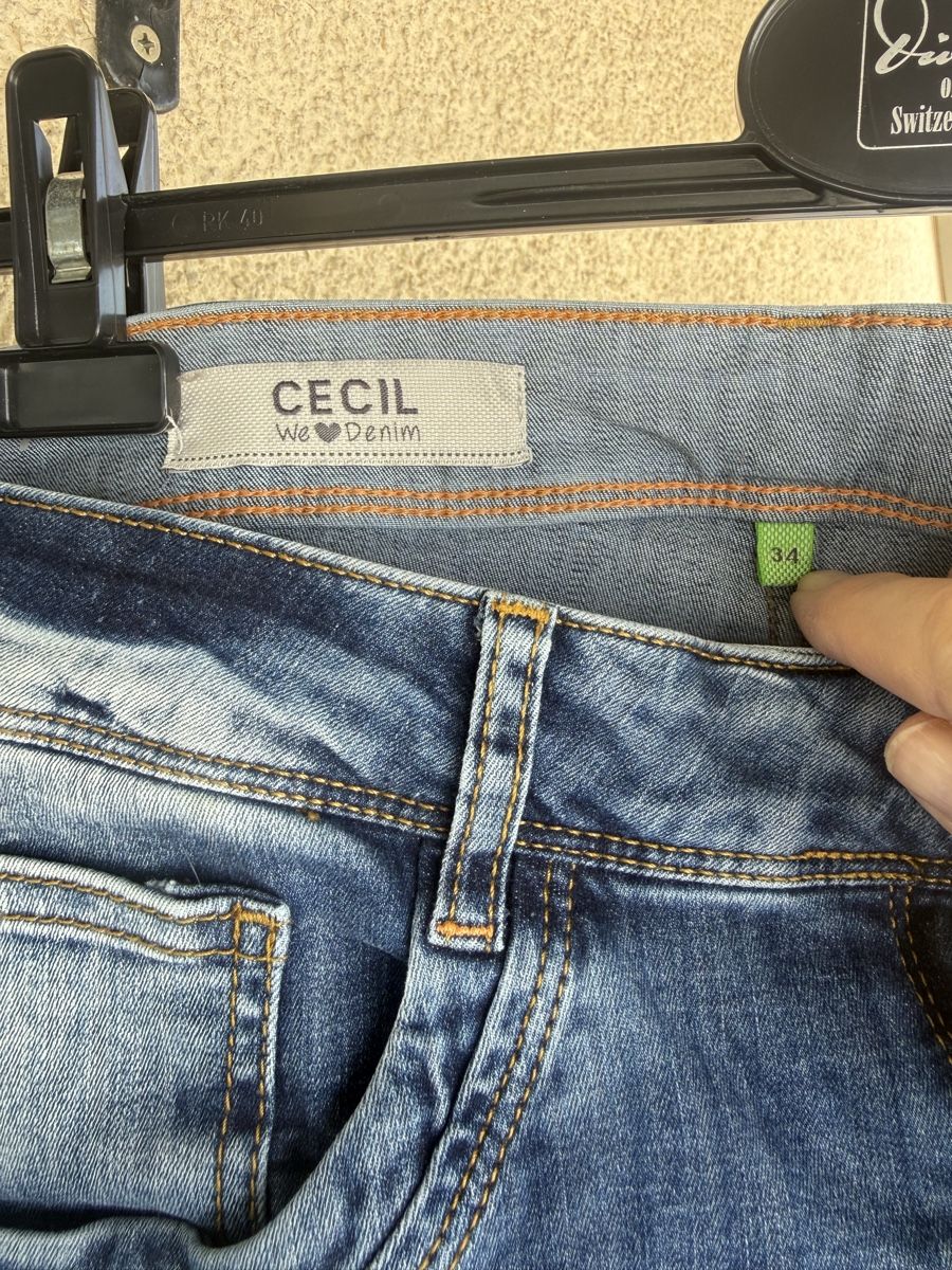 Cecil Jeans: Lässige 7/8Sommerjeans Cecil 44 – Usato da Sirnach venduto da sirni 2