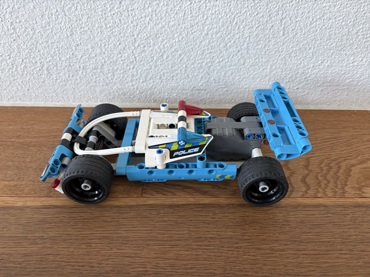 Lego Giocattoli: LEGO Technic 42091 Polizeiauto – Usato da Horgen venduto da Rafnaf 3